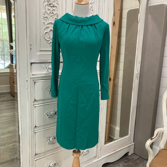 S Modell Dresses & Skirts - Vintage green dress size 8